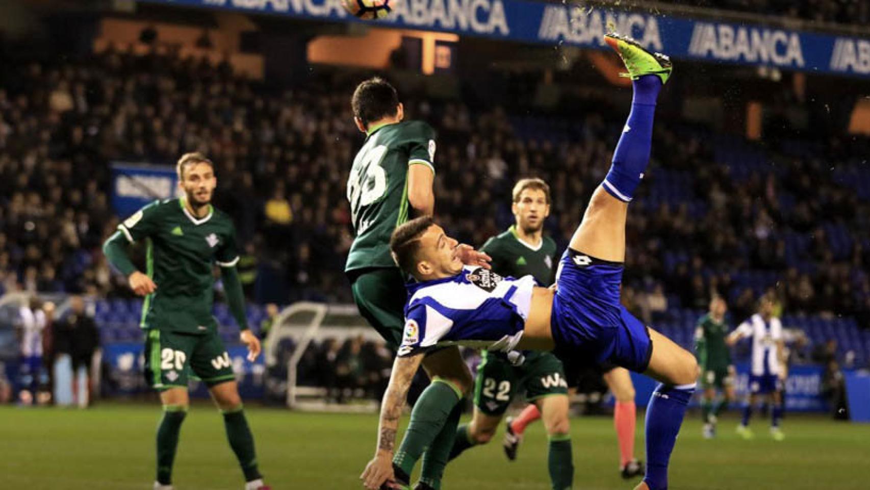 El Betis pierde dos puntos en los últimos minutos ante el Dépor. Foto: rcdeportivo.es