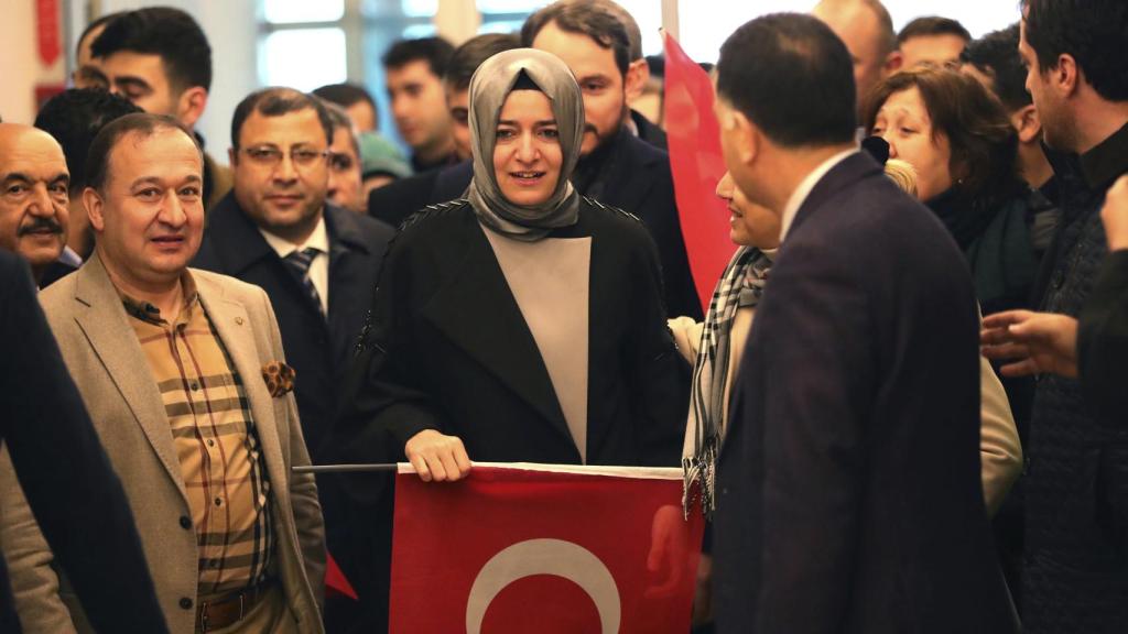 La ministra de Familia, Fatma Betül Sayan Kaya.