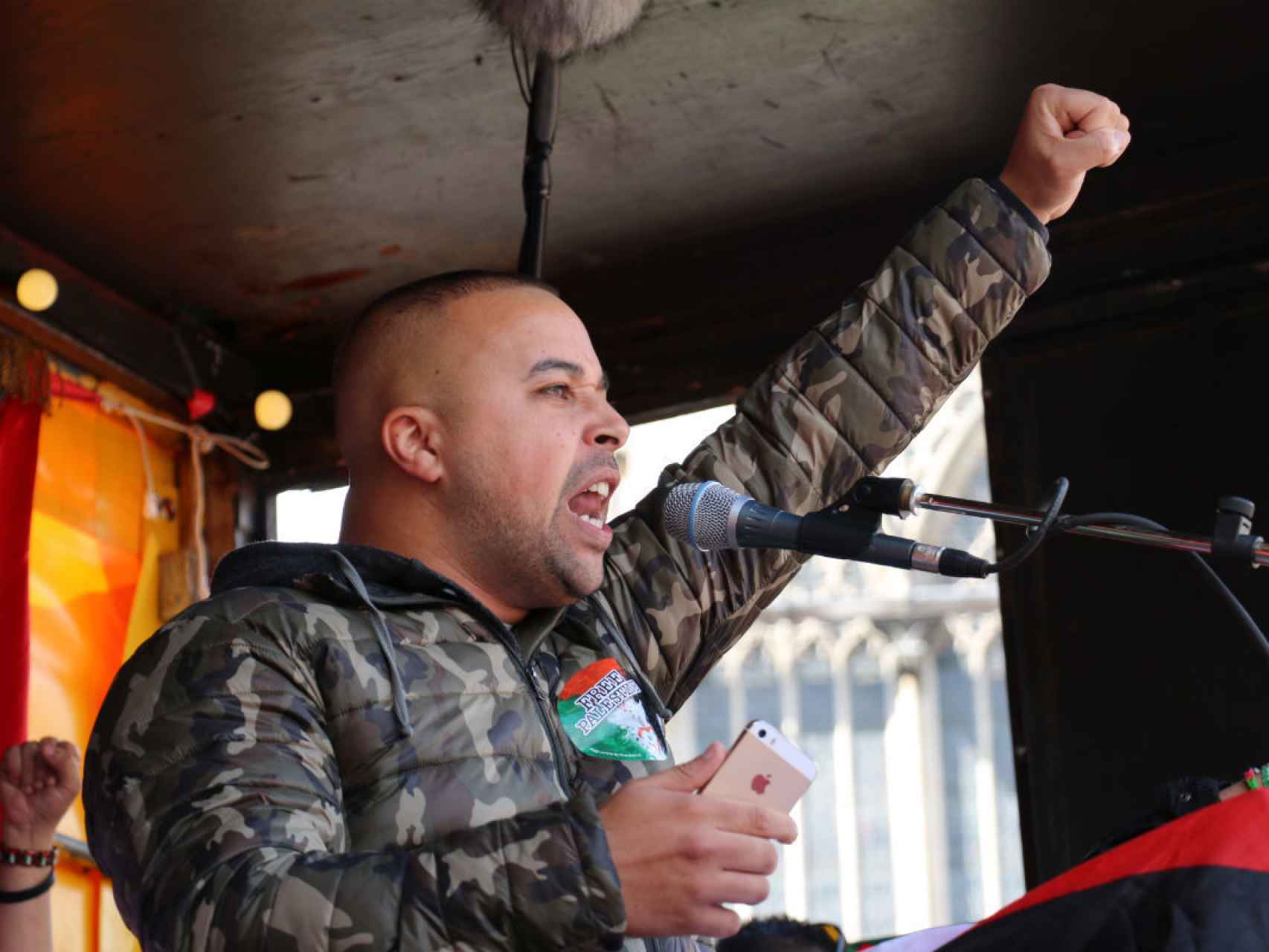 Rachid El Ghazaoui “Appa”, en una manifestación pro palestina, en Ámsterdam.