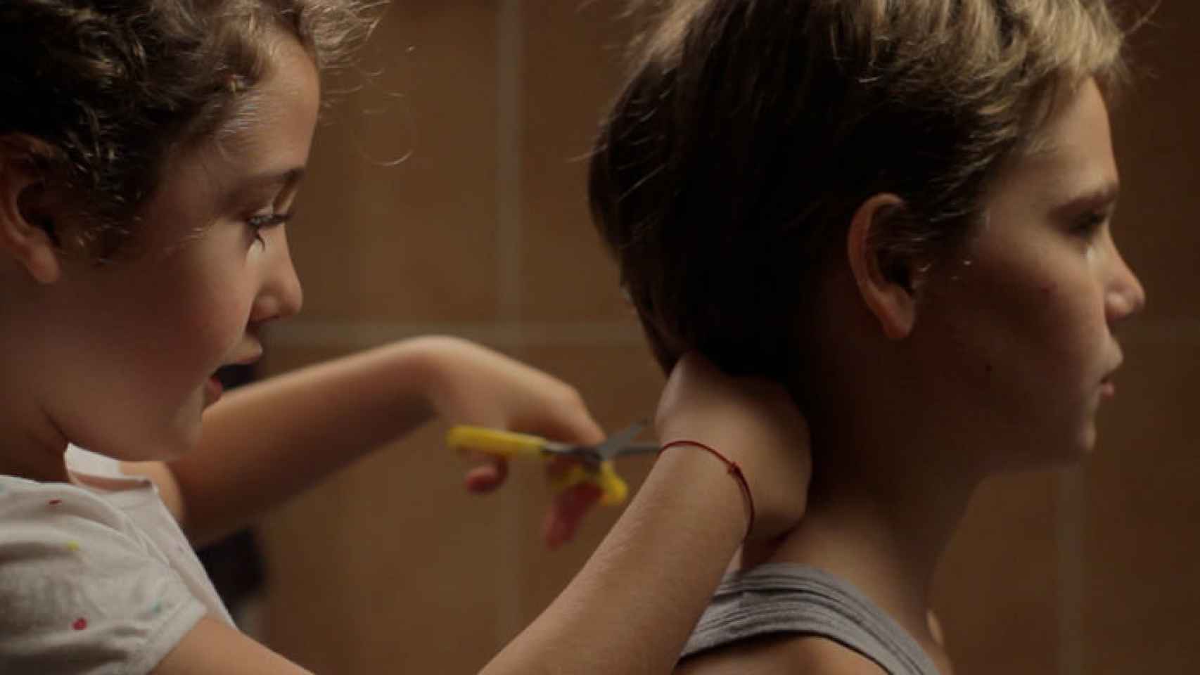 Fotograma de Tomboy, dirigida por Céline Sciamma, un filme sobre infancia y transgénero.