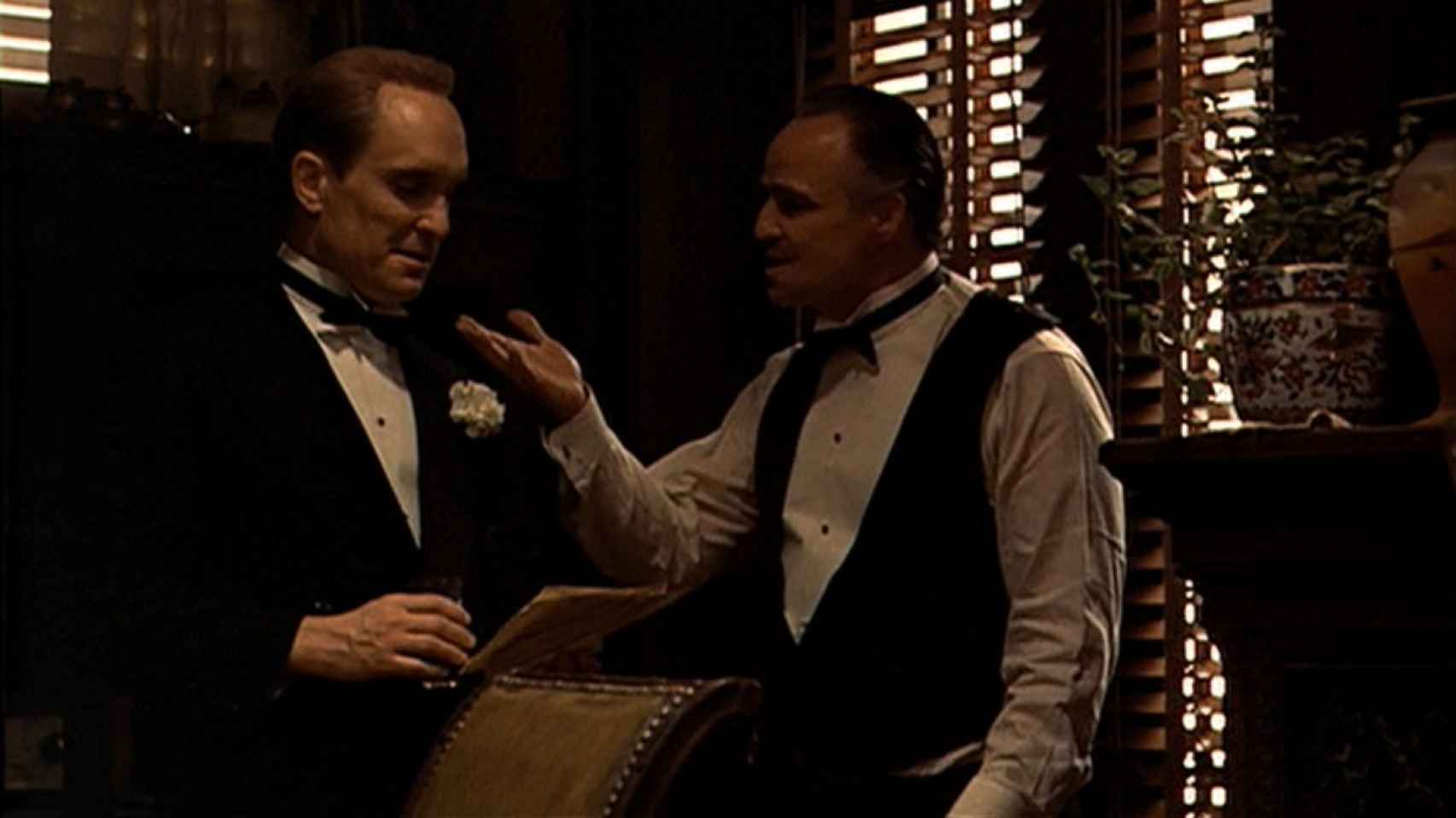 Don Vito Corleone (Marlon Brando) en la primera escena de El Padrimo, (1972). | Foto: Getty Images.