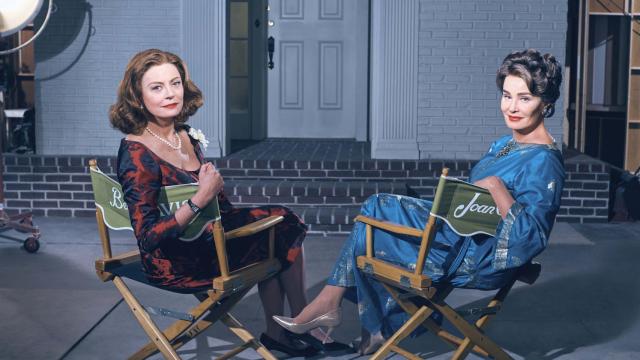 FEUD: 10 anécdotas que hicieron que la rivalidad entre Bette y Joan mereciera una serie