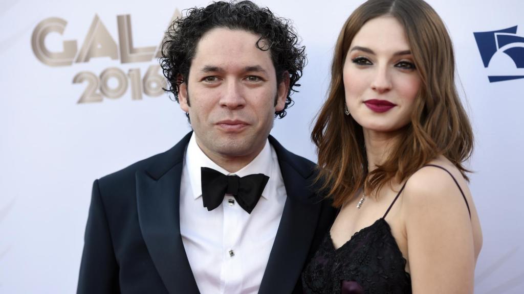 María Valverde y Gustavo Dudamel.