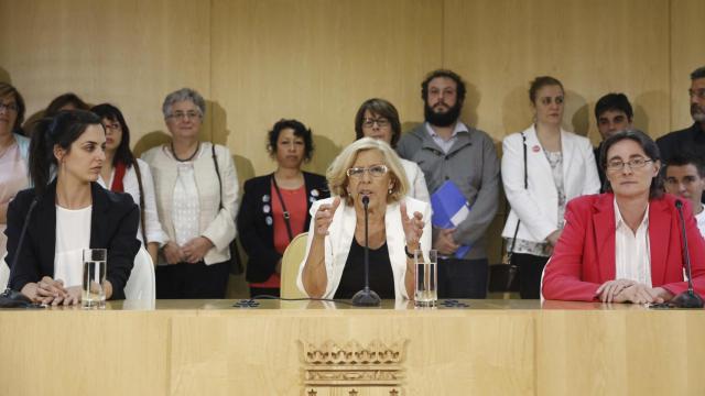 El Ejecutivo de Carmena, en 2015, con Guillermo Zapata al fondo.