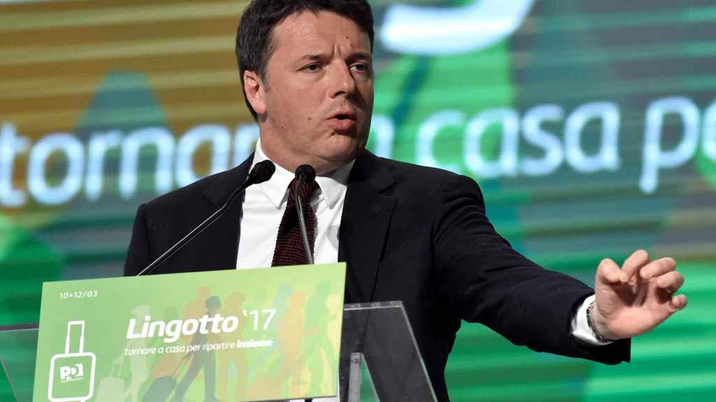 Matteo Renzi en el primer acto de su campaña para las primarias del PD.