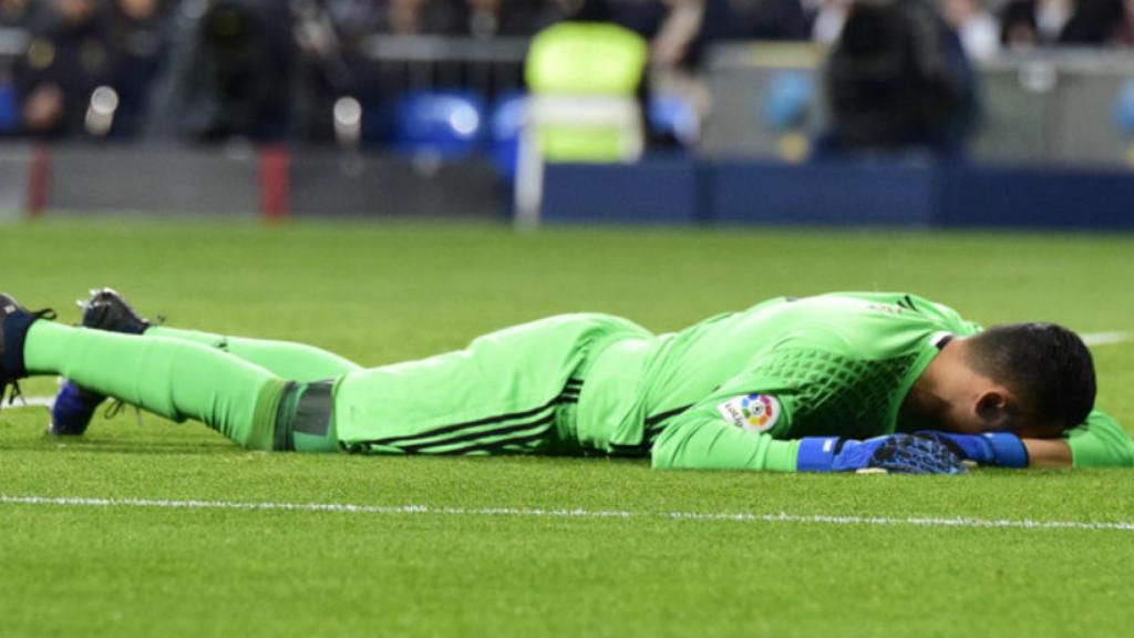 Keylor Navas se lamenta tras su fallo   Foto: Lucía Contreras / El Bernabéu