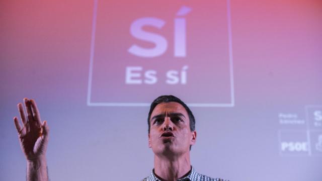 Pedro Sánchez, durante un mitin en Ourense