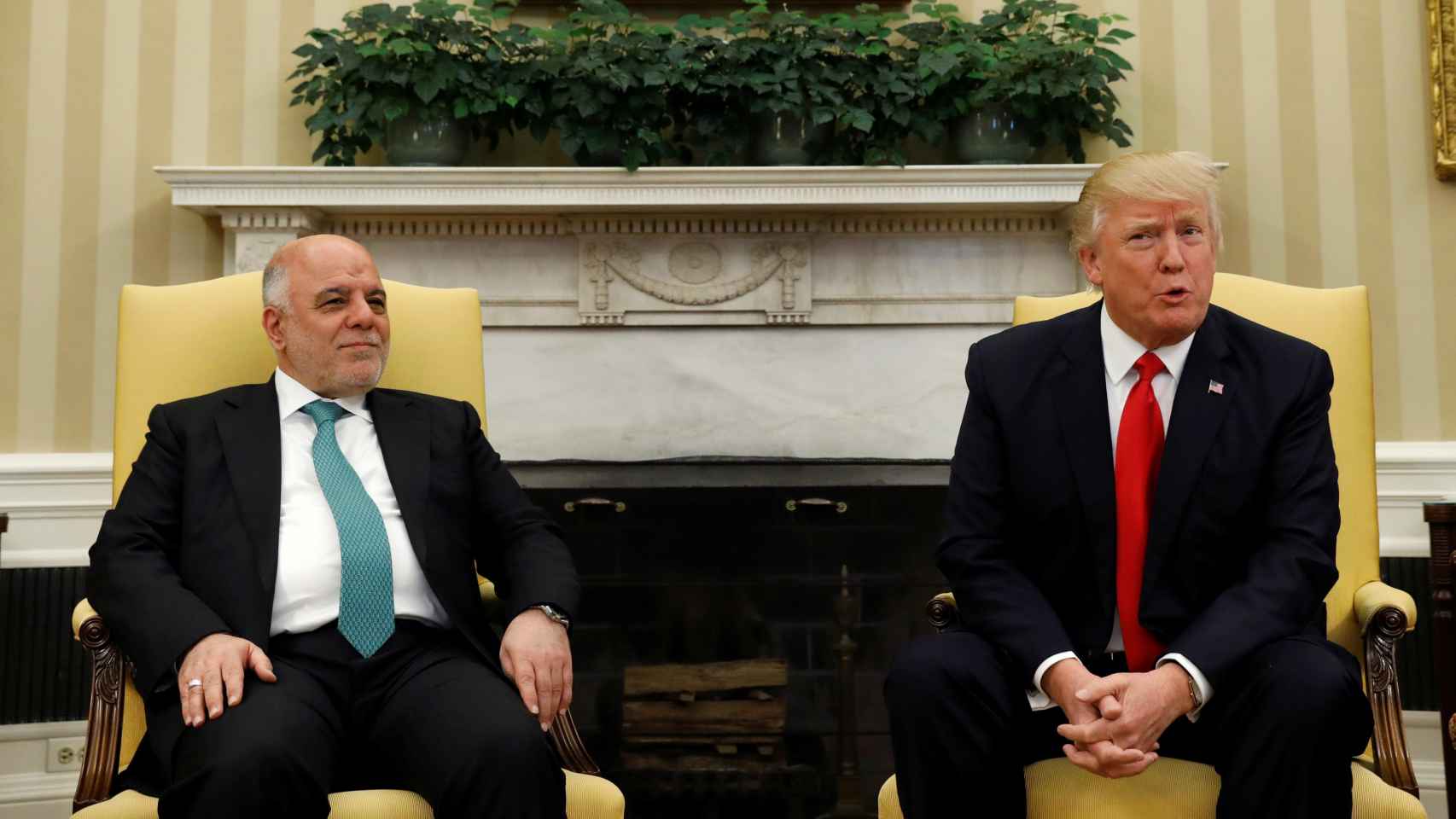 Trump, junto al primer ministro de Irak.