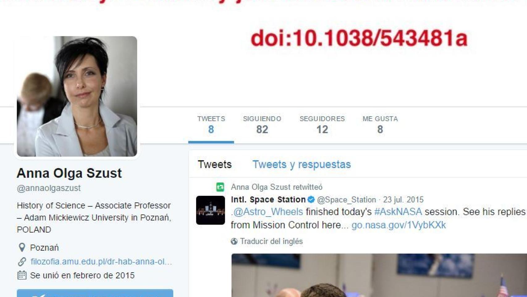 Perfil de Twitter de Szust. En el fondo se admite que todo forma parte de un estudio.
