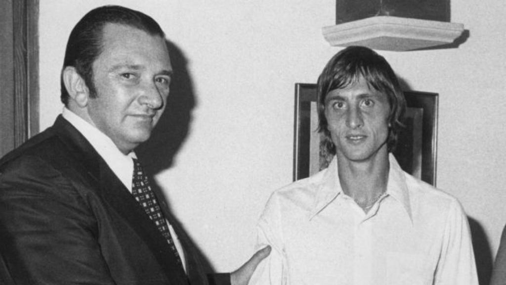 Agustí Montal Costa y Johann Cruyff.