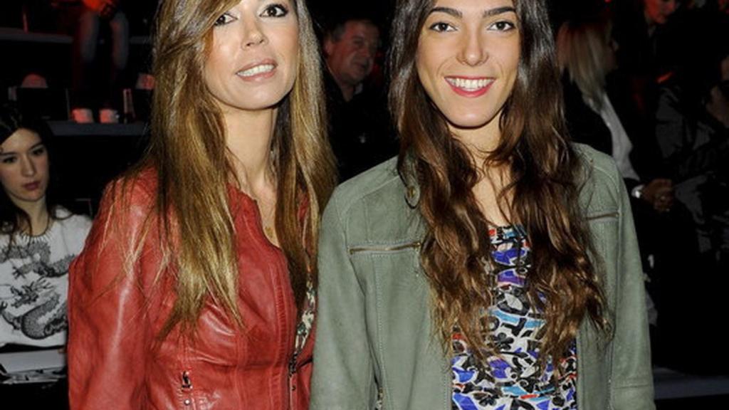 Eva Zaldíbar y su hija Andrea Navarro.