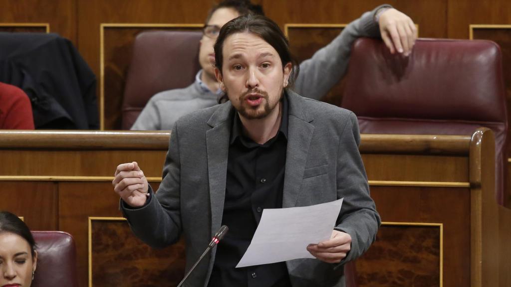 Pablo Iglesias con americana en el Congreso de los Diputados.