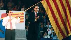 Aznar y Vidal-Quadras en un mitin del PP, en Barcelona, en 1995.