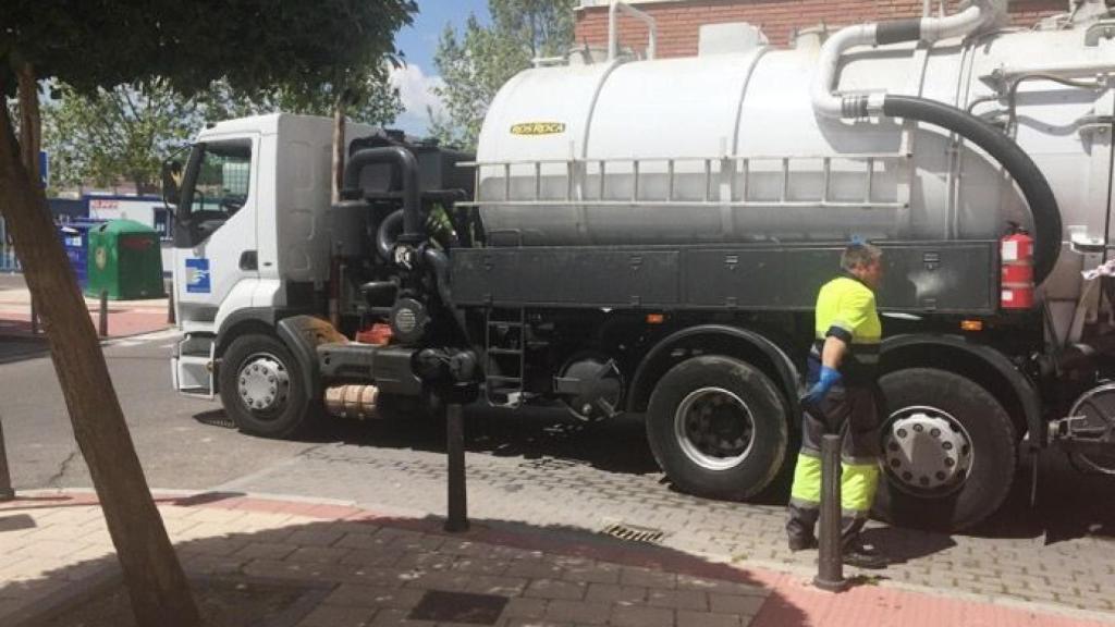 aguas valladolid camion suministro 1