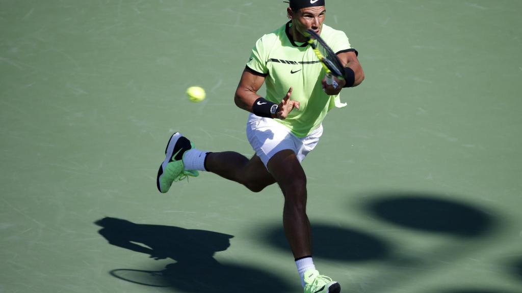 Nadal, golpeando una derecha en el torneo de Miami.