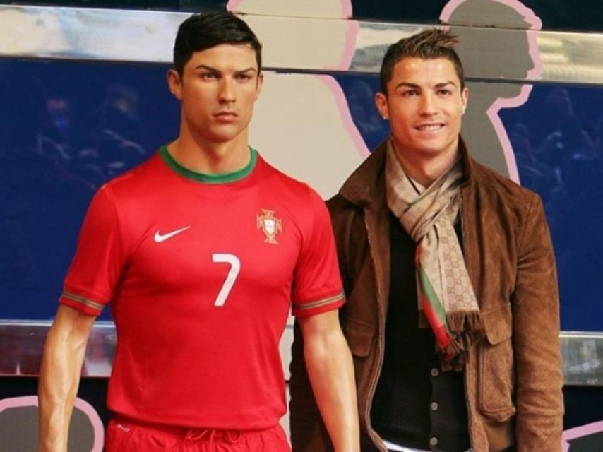 Cristiano junto a Cristiano de cera, en Madrid.