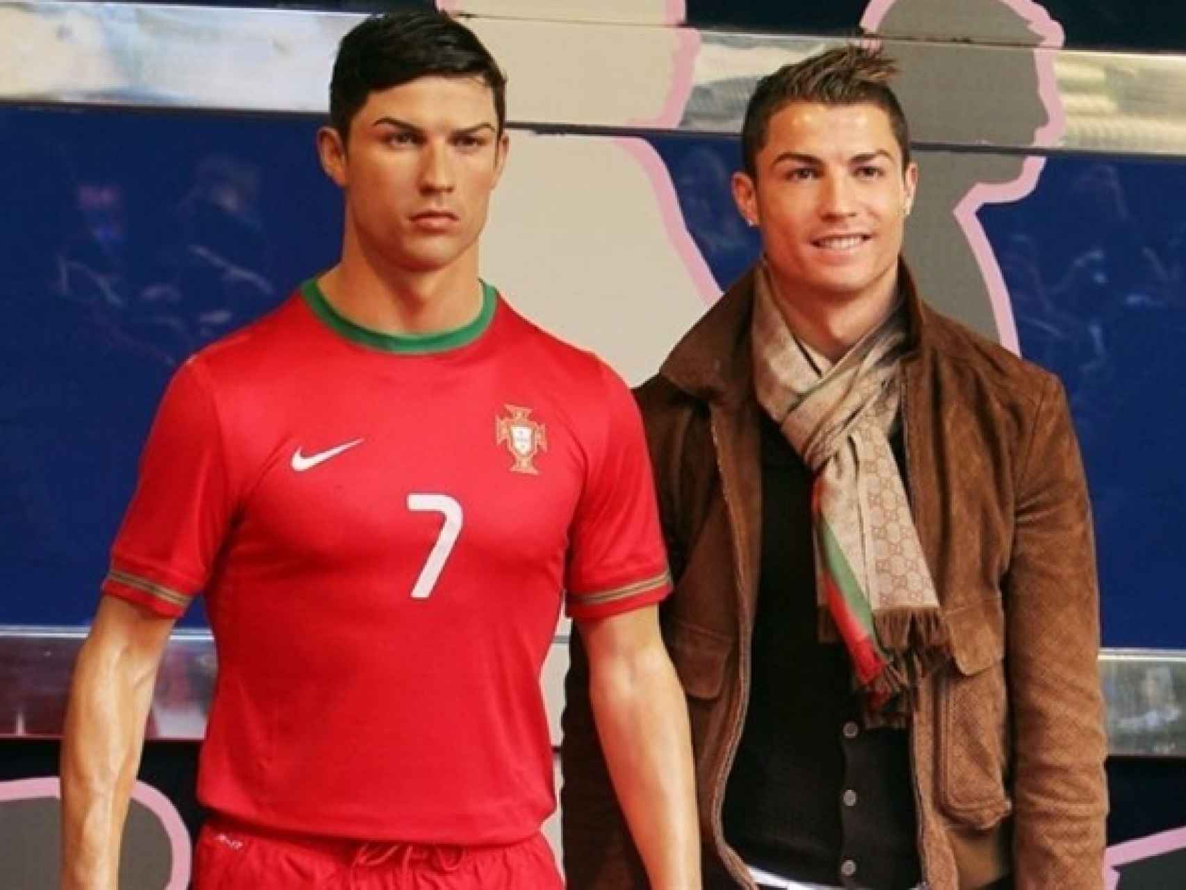 Cristiano junto a Cristiano de cera, en Madrid.