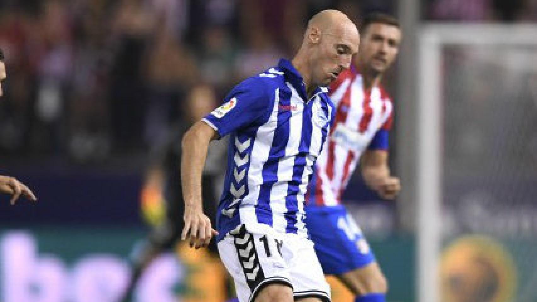 Toquero con el Alavés. Foto deportivoalaves.com