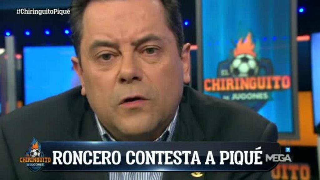 Roncero, cansado de Piqué   Foto: Twitter (@elchiringuitotv)