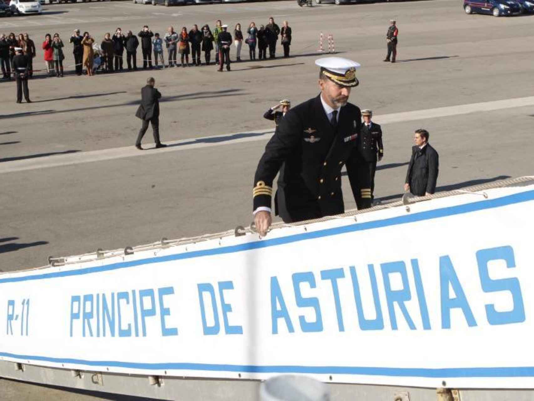 Felipe VI se formó como alférez a bordo del Príncipe de Asturias.