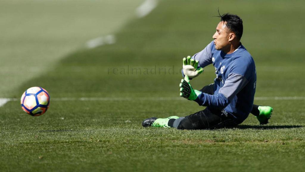 Keylor Navas en la portería