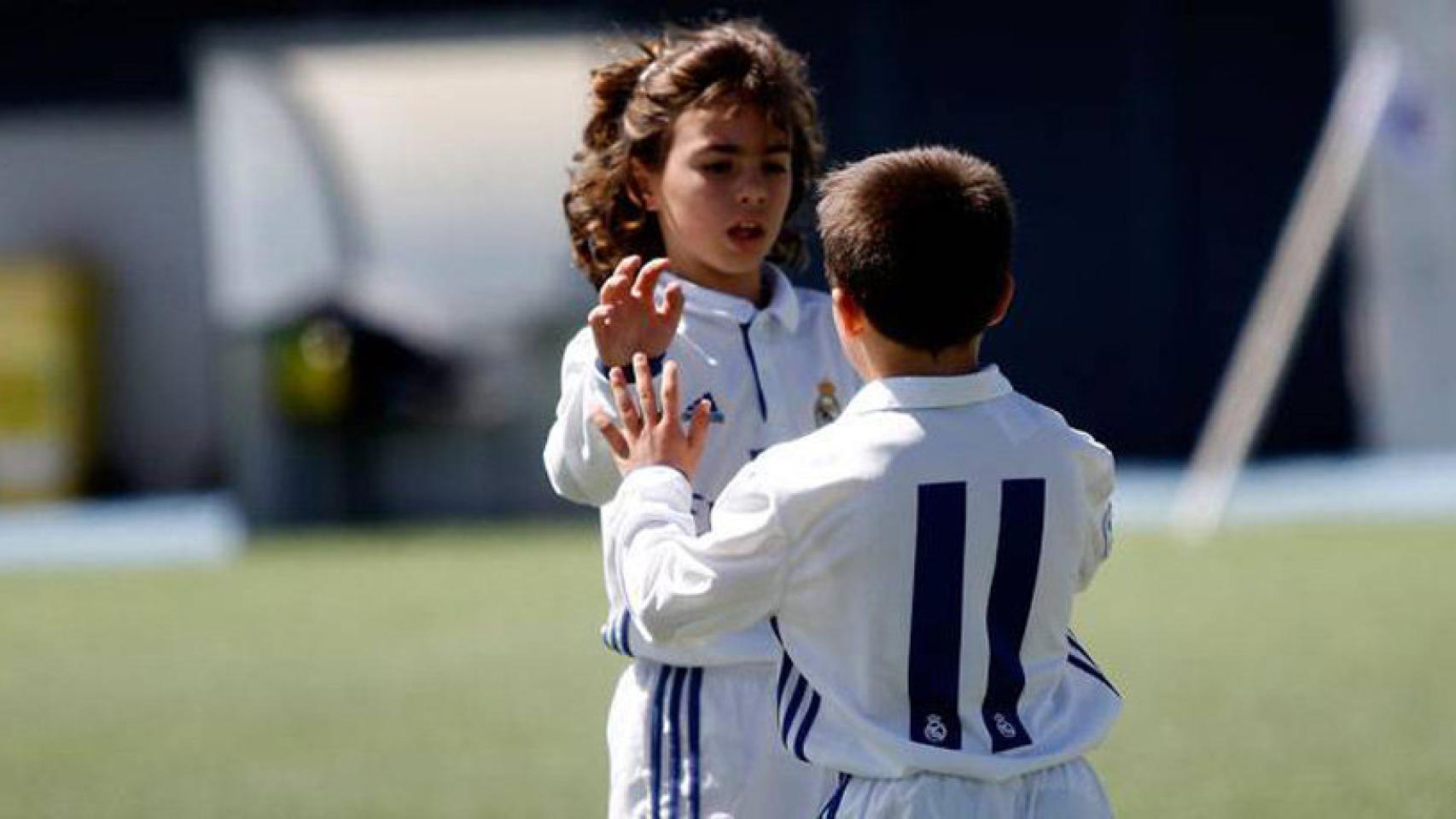 Jugadores del Prebenjamín celebrando un tanto