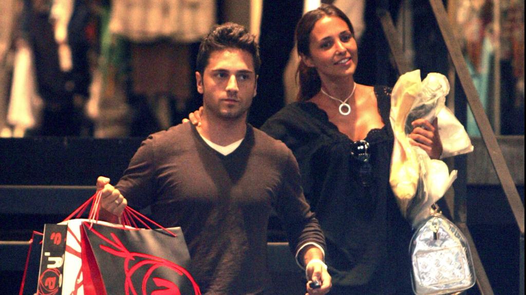Paula Echevarría y David Bustamante de compras por Madrid. Gtres.