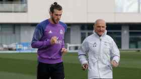 Bale hace carrera continua sobre el césped