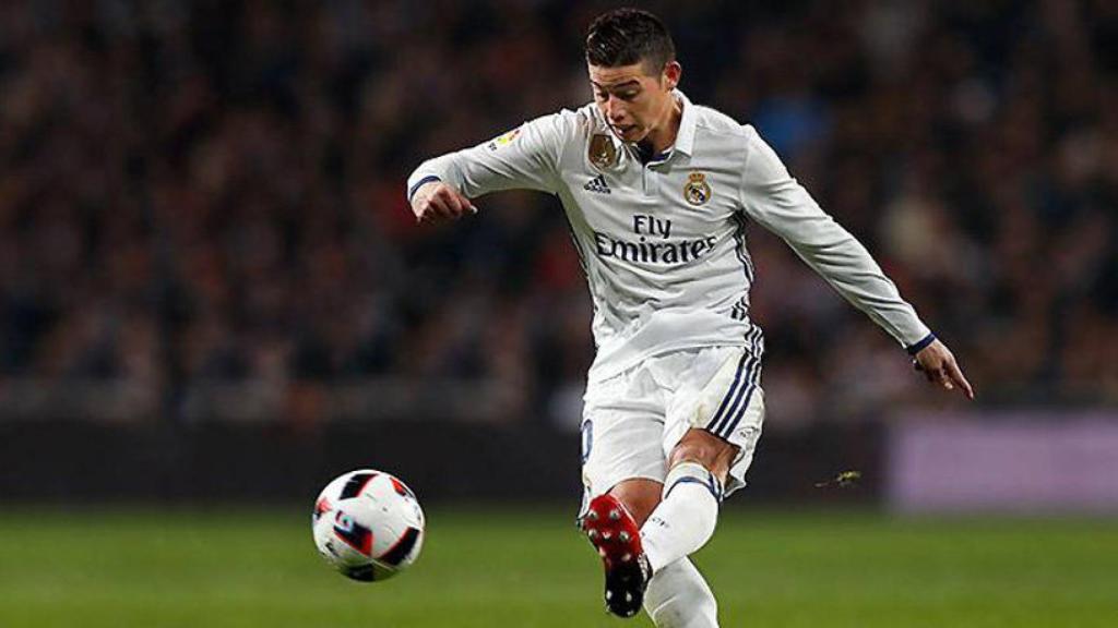 James en un partido con el Real Madrid