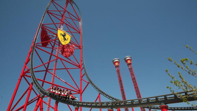 La atracción Red Force del Ferrari Land.