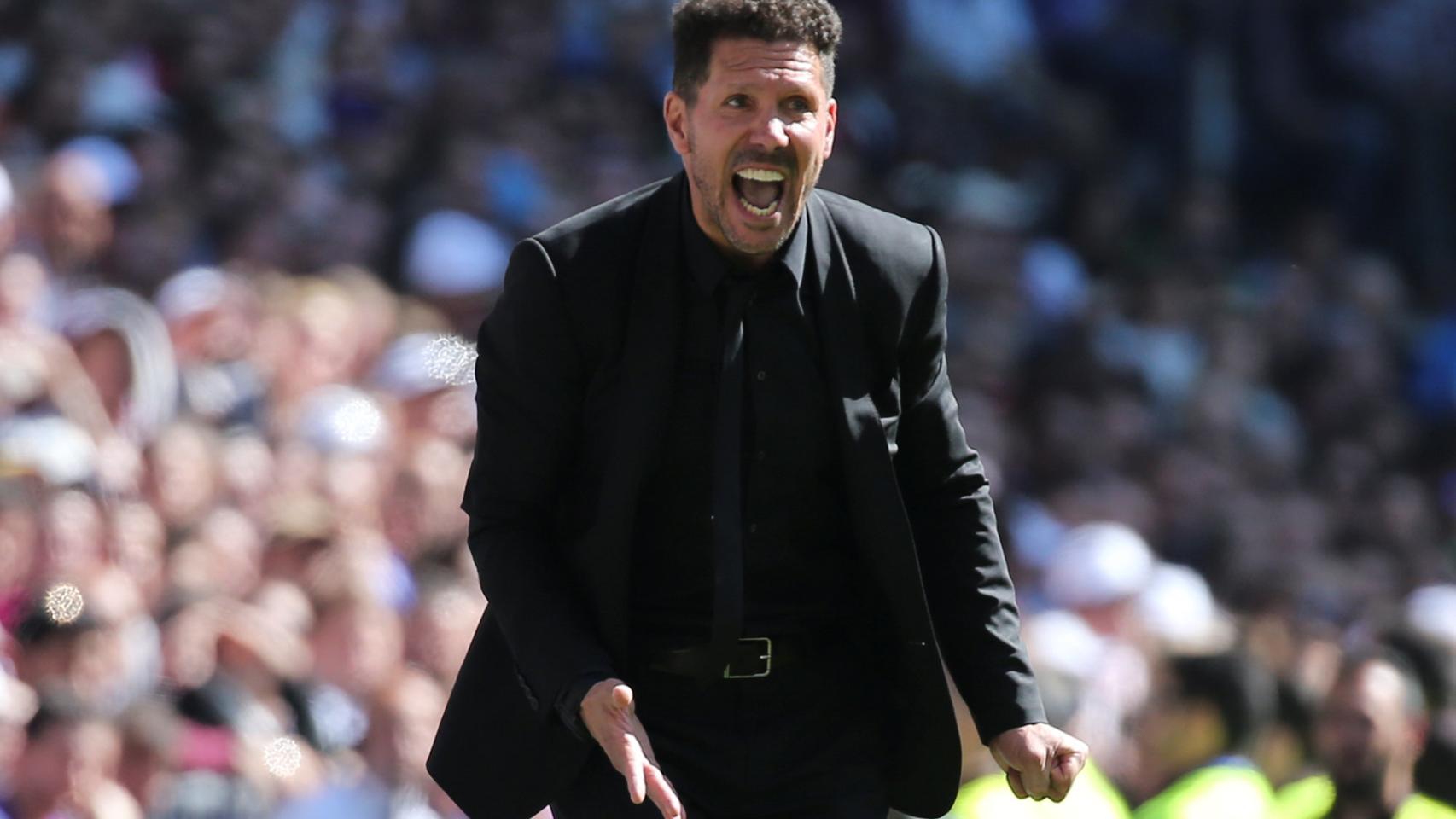 Simeone, durante el derbi contra el Madrid.