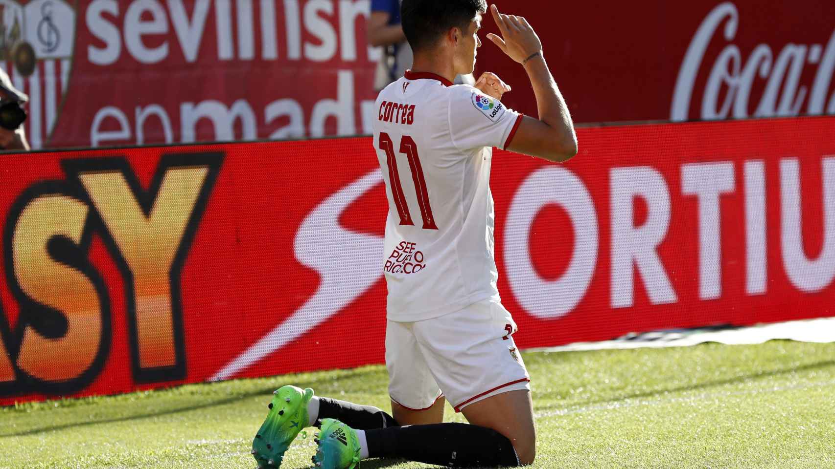 Correa celebra su gol contra el Deportivo.