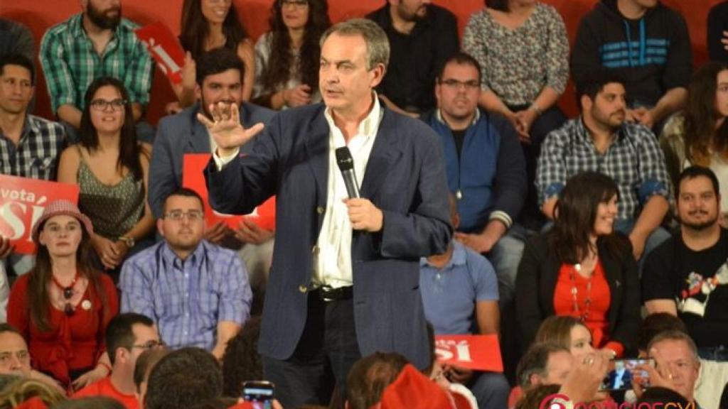 mitin psoe pedro sanchez, zapatero, puente, valladolid 15