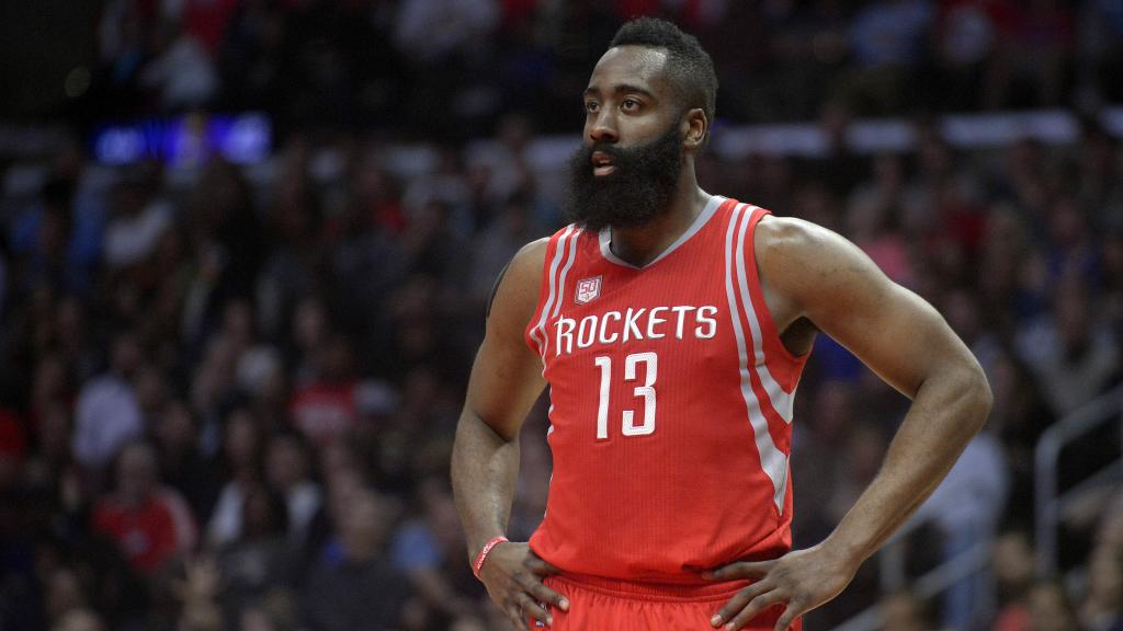 James Harden en un partido reciente.