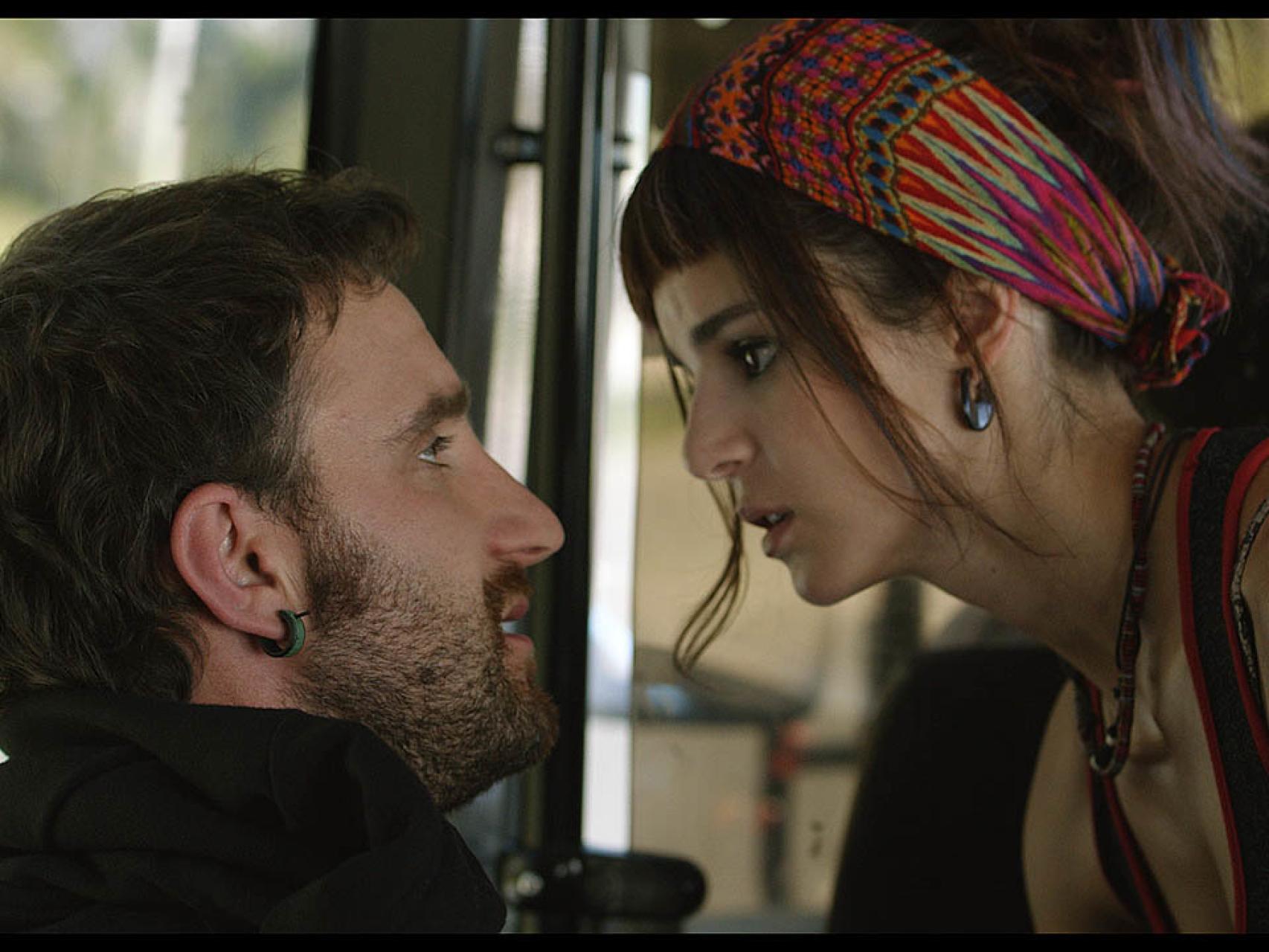 Fotograma de la película Ocho apellidos vascos.