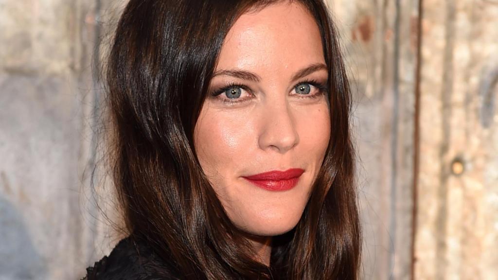 Liv Tyler en el desfile de Givenchy en 2016. | Foto: Getty Images.