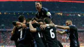 El Madrid celebra el gol de Cristiano