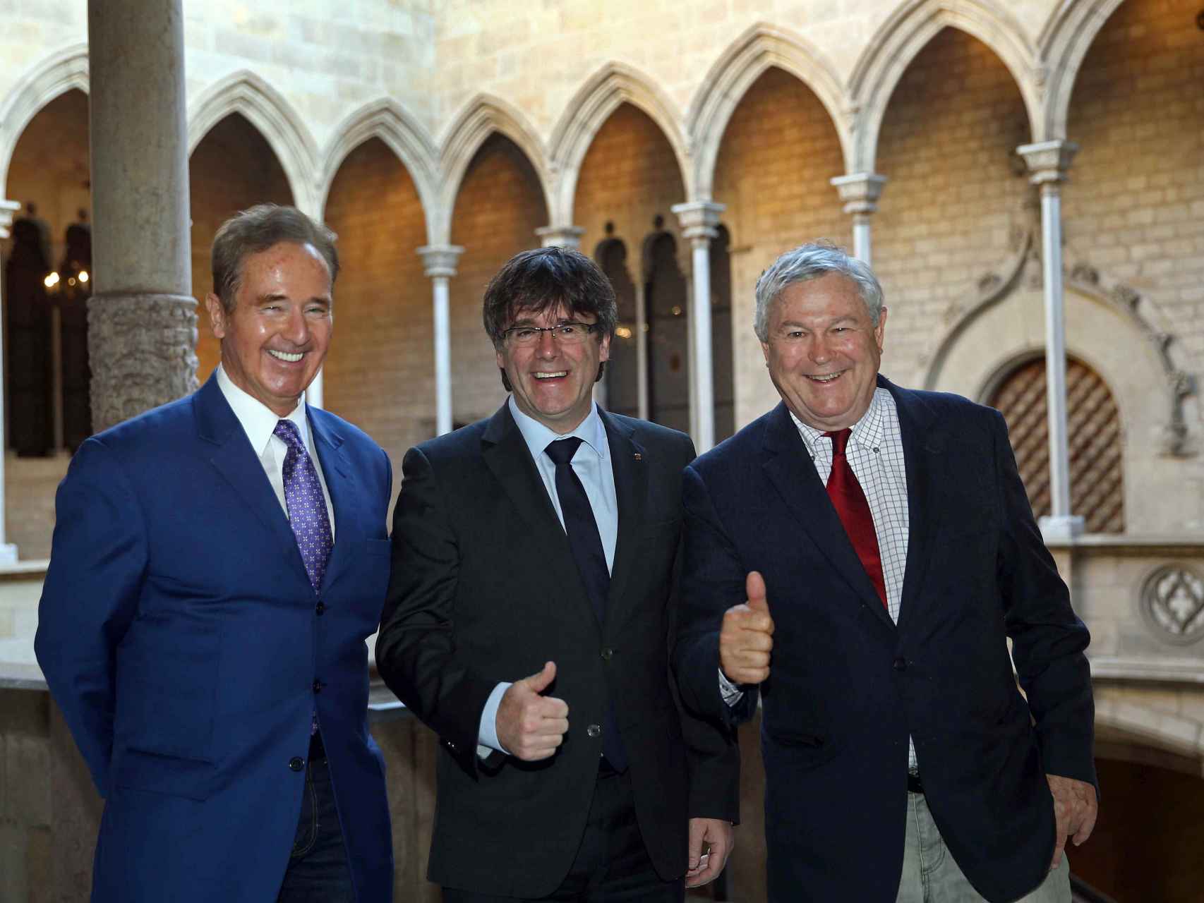 El presidente catalán, Carles Puigdemont, con los congresistas estadounidenses Brian Higgins y Dana Rohrabacher.