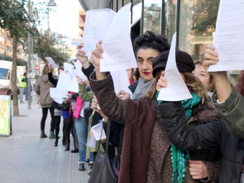 Registro (2014): mujeres acuden a los registros mercantiles para registrar la “propiedad” de su cuerpo.