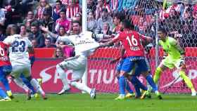 Penalti no pitado sobre Sergio Ramos