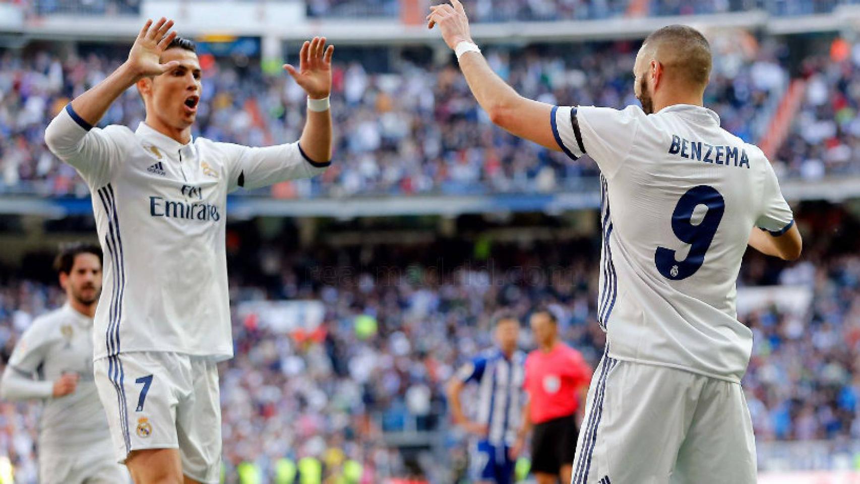 Cristiano felicita a Benzema tras el gol