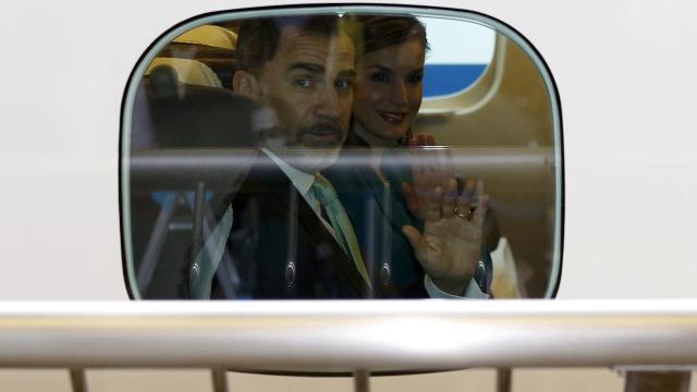 Los reyes, Felipe y Letizia, durante uno de sus últimos viajes