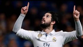 Isco Alarcón celebra un gol con el Real Madrid