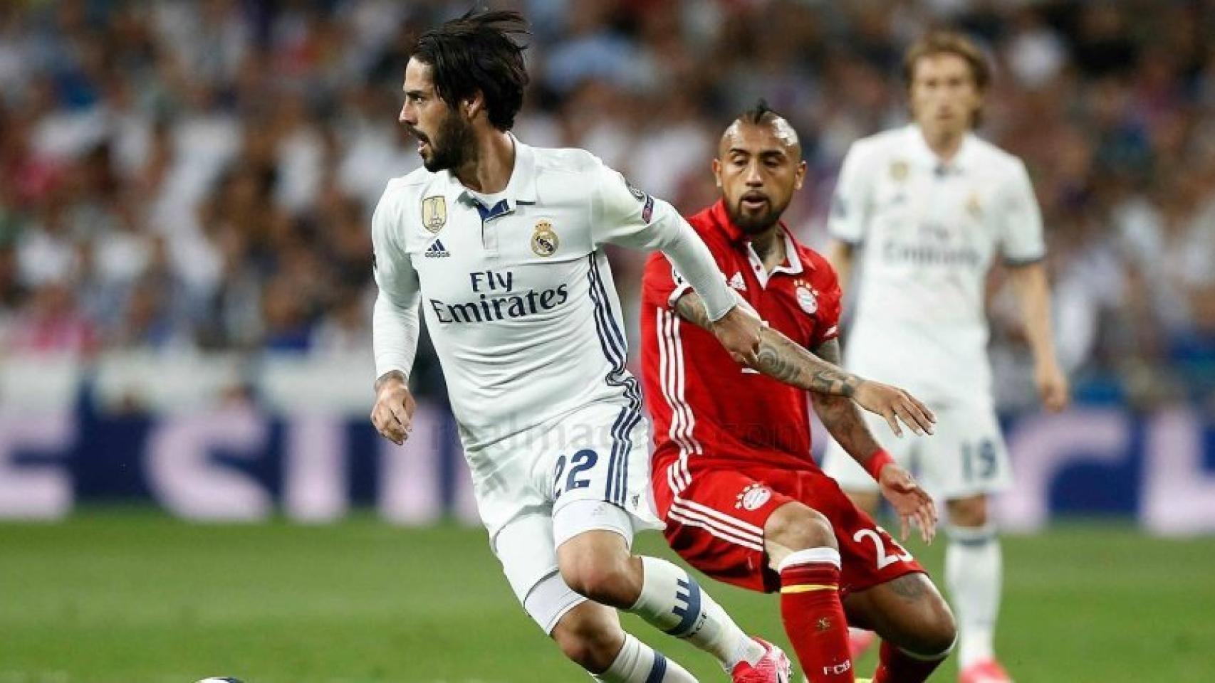 Isco se marcha de Vidal