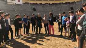 Morante y los alumnos de la escuela taurina de la Comunidad