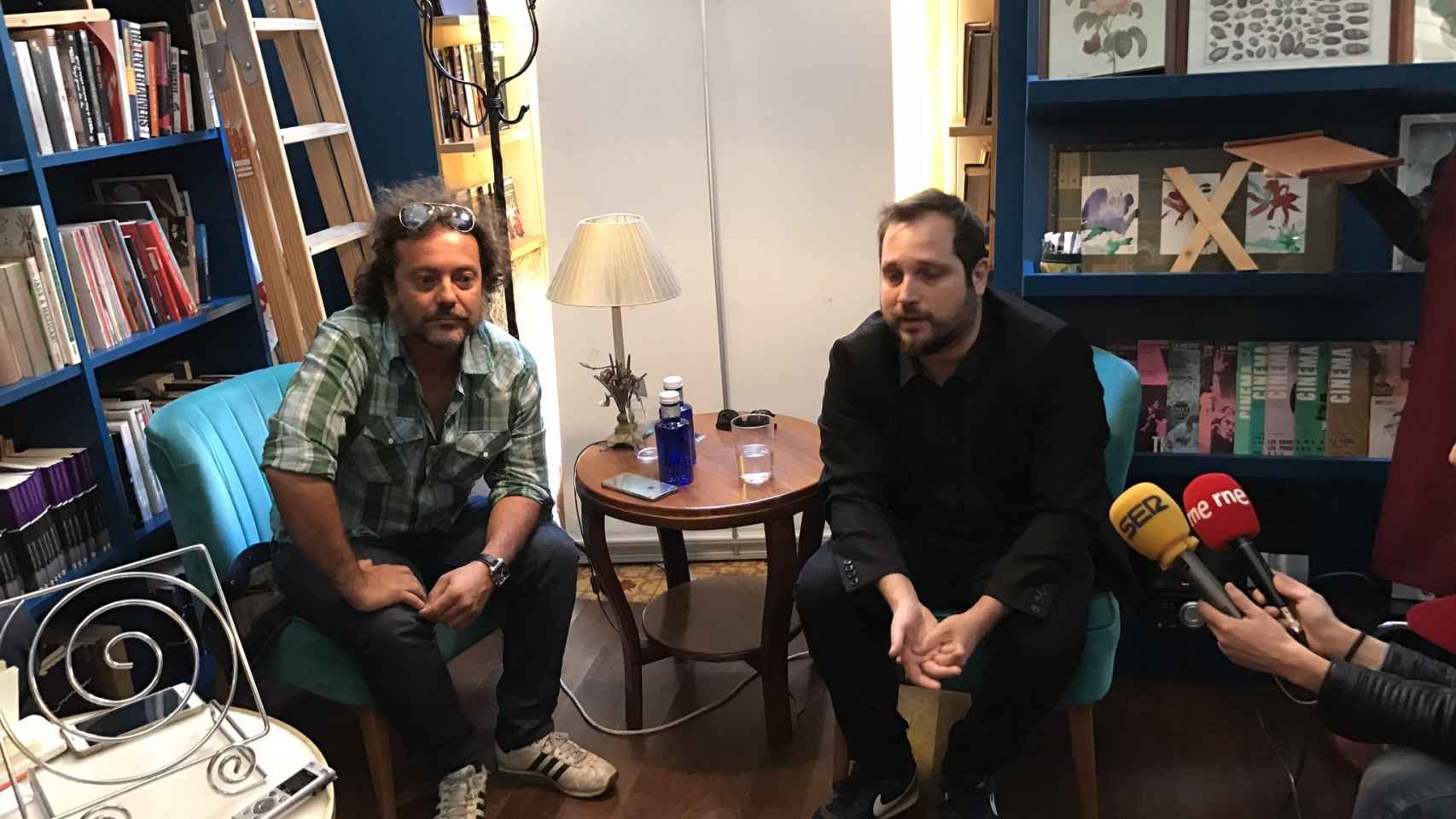 Enrique López Lavigne y Carlos Vermut en su encuentro con la prensa.