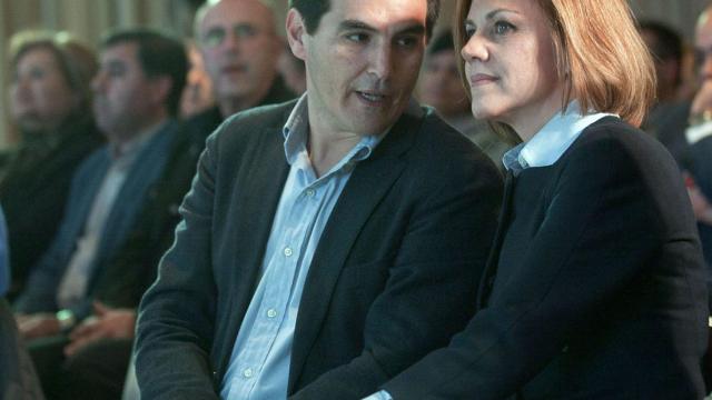 El secretario de Estado, José Antonio Nieto, con la ministra de Defensa, María Dolores de Cospedal.