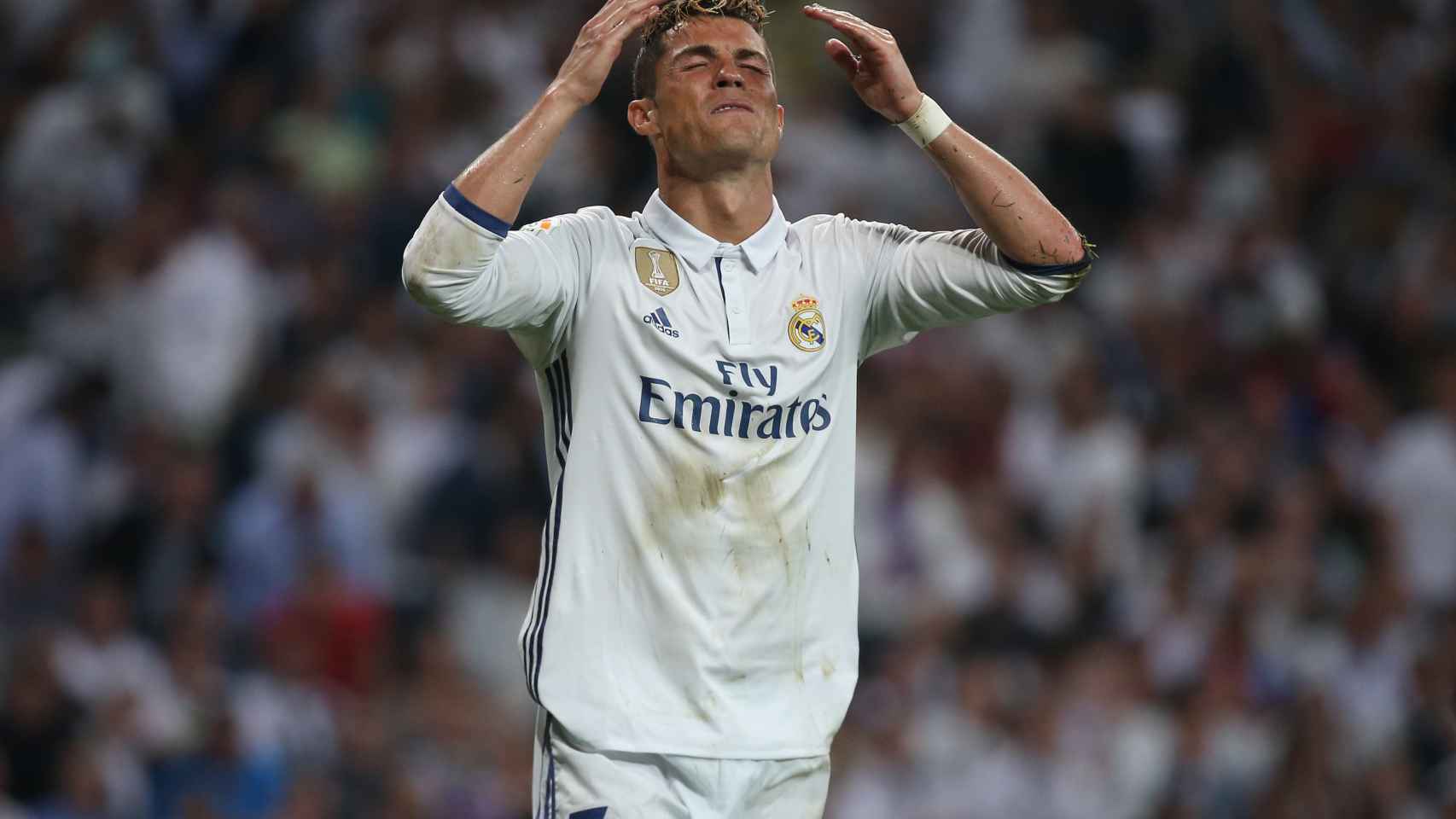 Cristiano Ronaldo se lamenta tras una ocasión fallida.