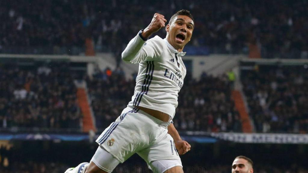 Casemiro celebra su gol ante el Nápoles