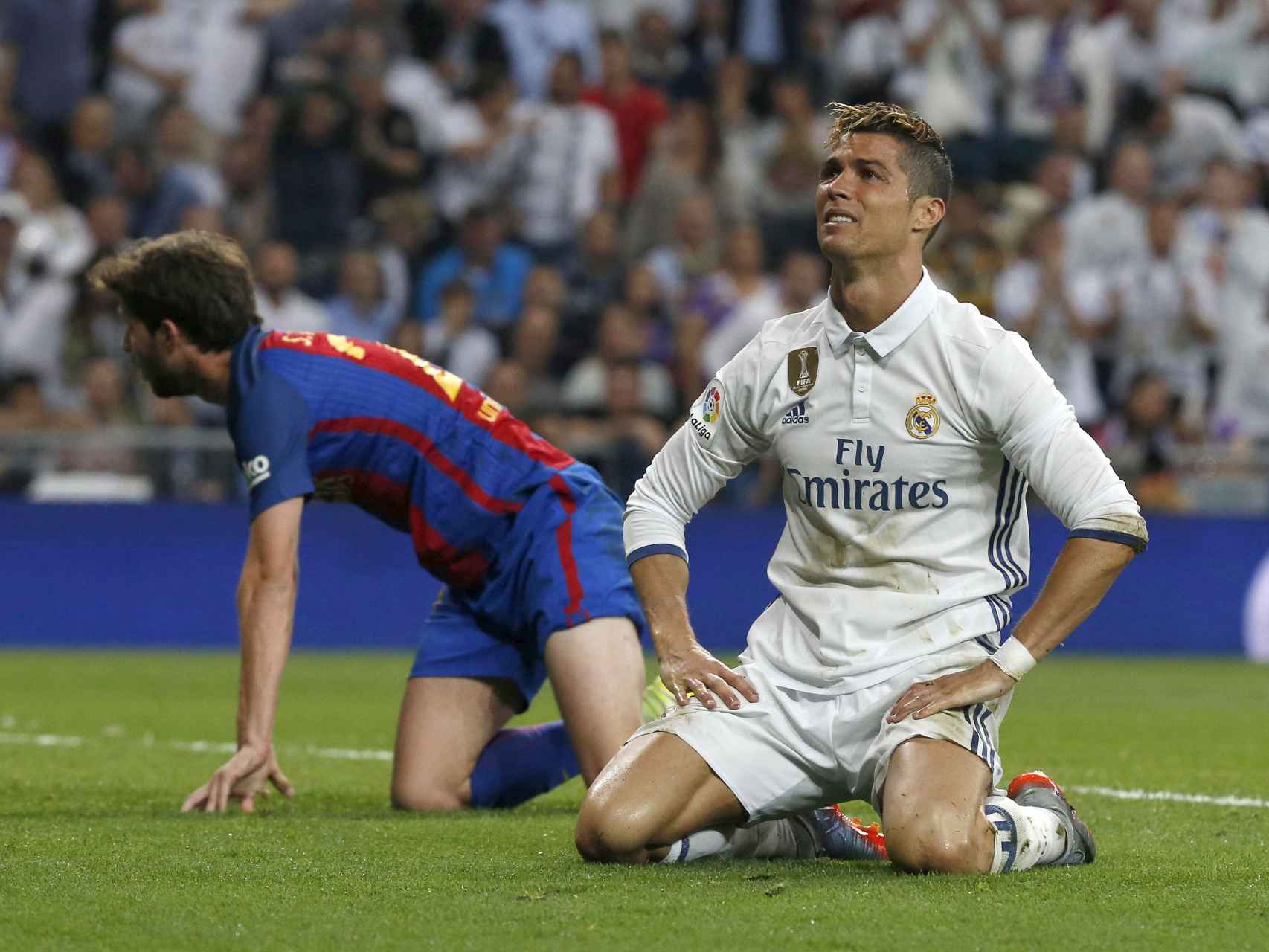 Cristiano Ronaldo lamenta una ocasión errada ante el Barcelona.